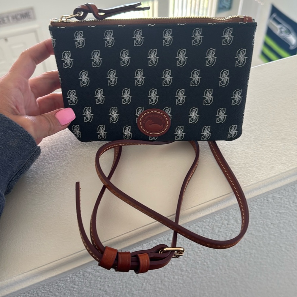 Dooney and Bourke Seattle Mariners Top Zip Crossbody